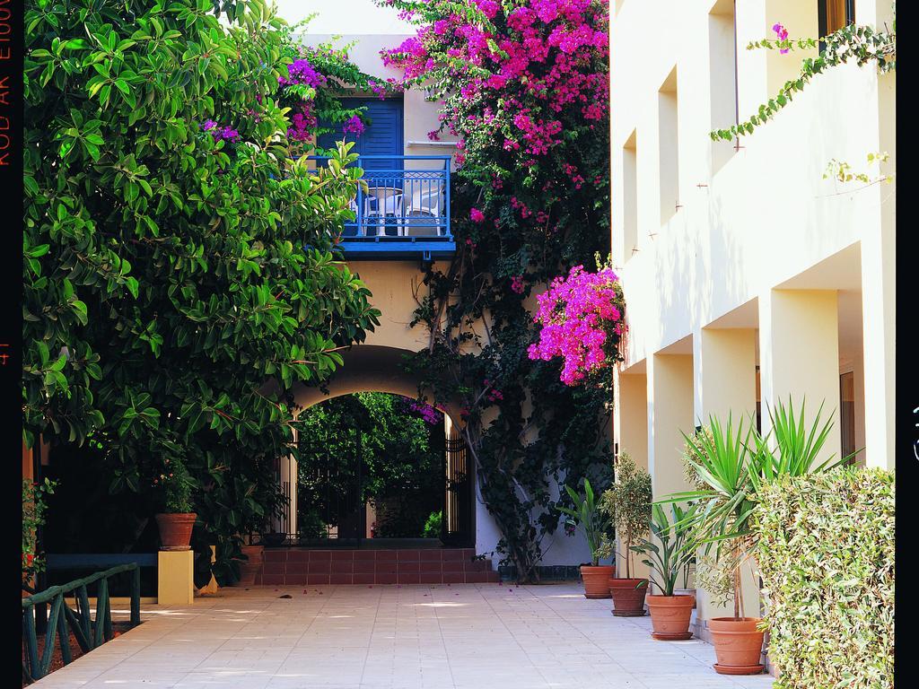 Castello Village Resort Sissi Exterior foto